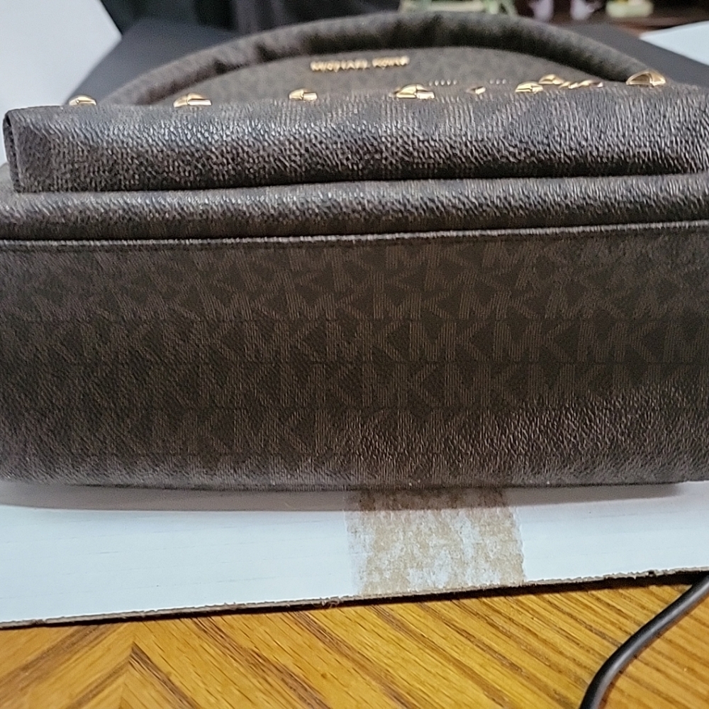 Michael Kors Medium Erin  Backpack In Brown Acorn - Picture 3 of 9